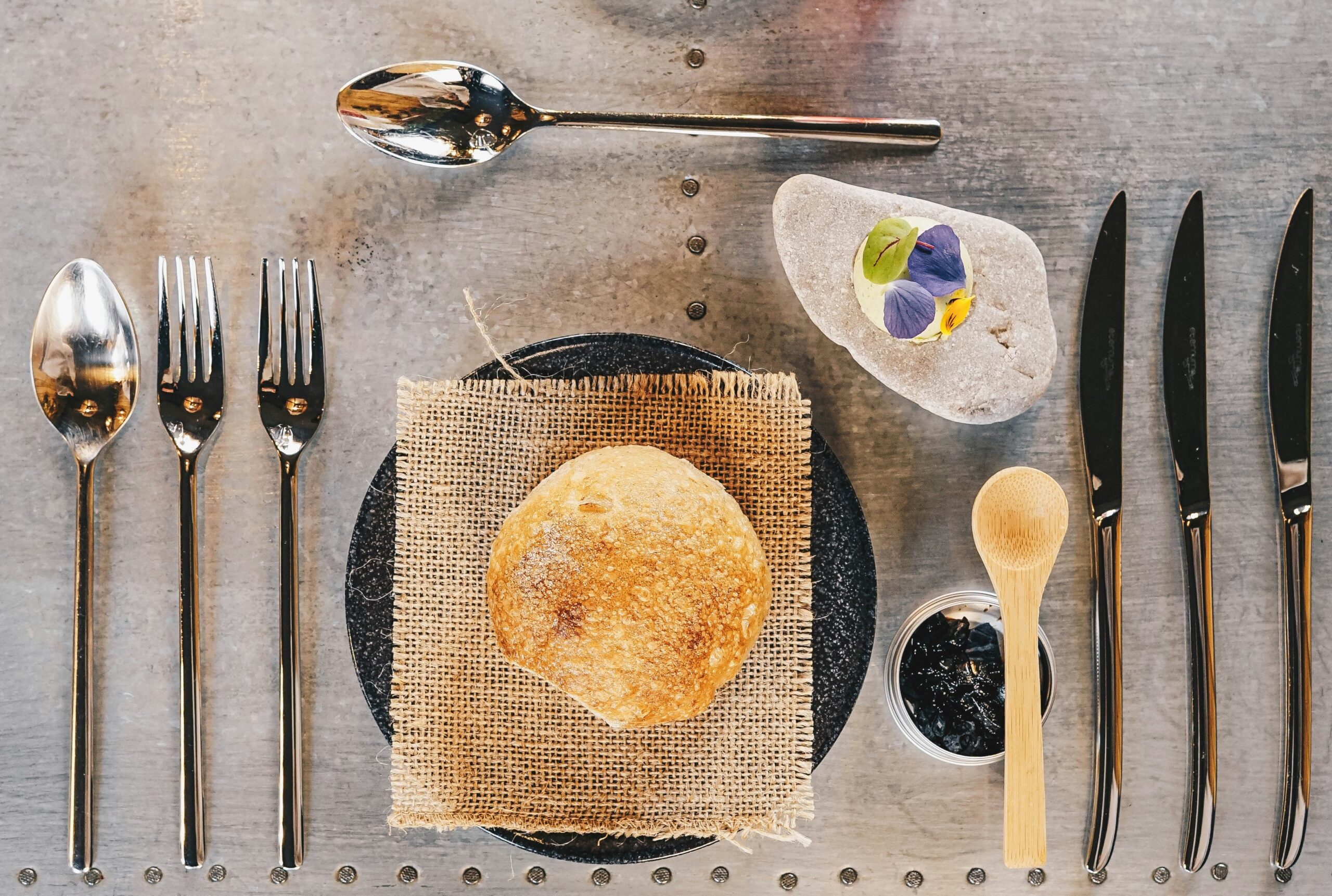 ambitious-studio-rick-barrett-DiKeX8lV8Jw-unsplash